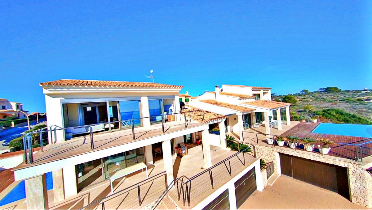 villa-chalet-frente-al-mar-piscina-cala-magrana-mallorca-video-home-inmobiliaria (22)